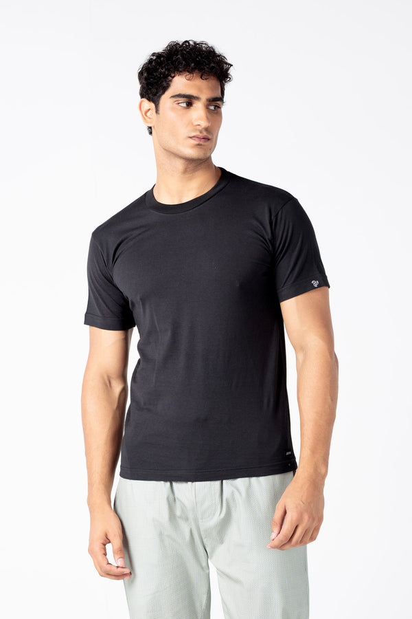 Crew Neck Black Undershirt